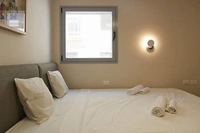 Chic in City Center by FeelHome 