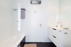 Comfort Family Apartment near Beach by FeelHome