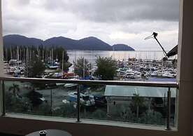 Marina Island Apartment