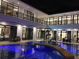 White Breeze Palawan Boutique Hotel