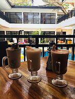 White Breeze Palawan Boutique Hotel