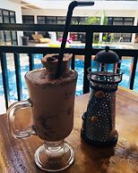 White Breeze Palawan Boutique Hotel