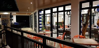 White Breeze Palawan Boutique Hotel