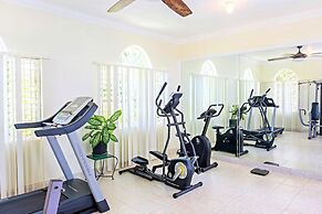 Mais oui Tennis and Spa Villa