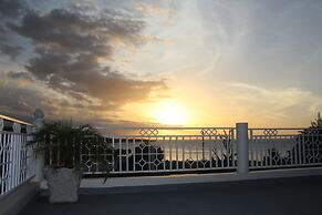 Mais oui Tennis and Spa Villa