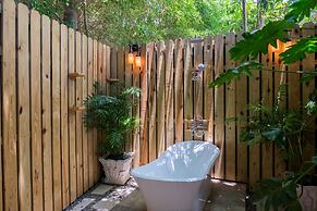 Mais oui Tennis and Spa Villa