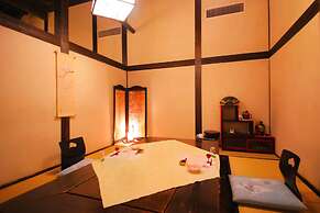 Sakura Sakura Hot Springs