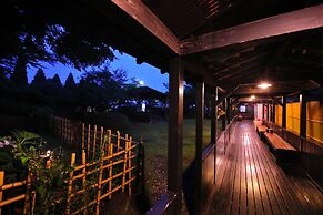 Sakura Sakura Hot Springs