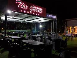 The Grace Amphawa Resort