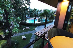 The Grace Amphawa Resort