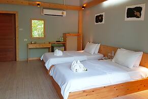 The Grace Amphawa Resort