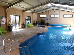 Streaky Bay Motel and Villas