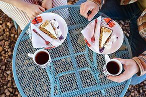 Cheela Plains Station