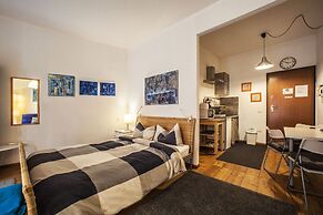 Studio Apartments Centro Storico Via Manno