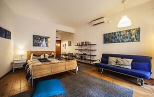 Studio Apartments Centro Storico Via Manno