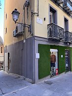 Studio Apartments Centro Storico Via Manno