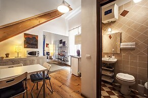 Studio Apartments Centro Storico Via Manno