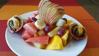 Cerenata Gardens Suites