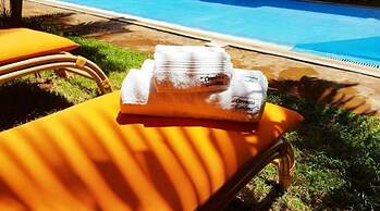 Cerenata Gardens Suites