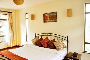 Cerenata Gardens Suites