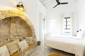 Akotika boutique Old City Apartments