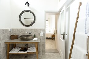 Akotika boutique Old City Apartments