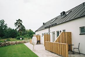 Mälarhusen Semesterby Österlen - Stugor & Gårdssviter