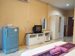 Khao Saming Paradise Resort