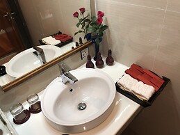 Amazing Inlay Resort