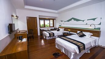 Amazing Inlay Resort