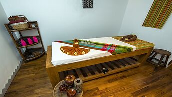 Amazing Inlay Resort