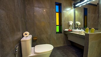 Amazing Inlay Resort