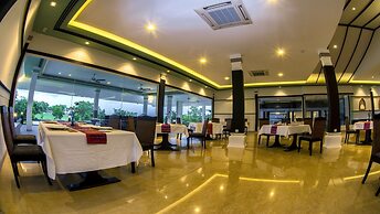 Amazing Inlay Resort