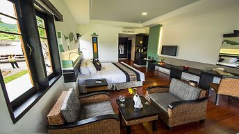 Amazing Inlay Resort