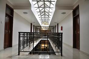 Rich Hotel