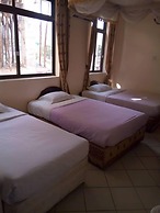 Rich Hotel