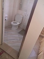 Rich Hotel