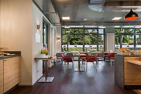 Signature East Hotel Apartment