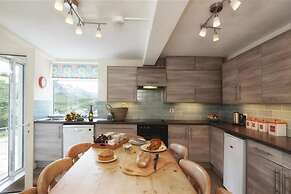 Green Door - Lower Tregudda