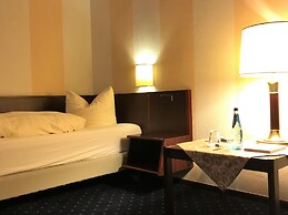 Senator Hotel
