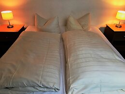 Senator Hotel