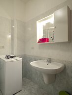 Venice Style Apartments