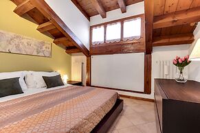 Venice Style Apartments