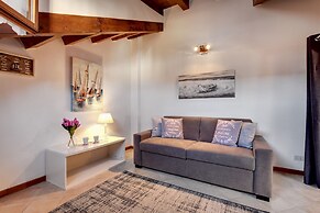 Venice Style Apartments