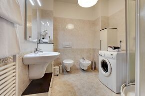 Venice Style Apartments