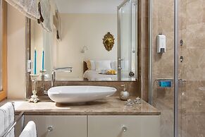 Valdibora Seaview Residence