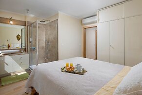 Valdibora Seaview Residence