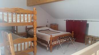 Logis Hôtel Le Gai Pinson