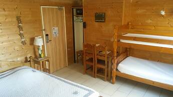 Logis Hôtel Le Gai Pinson