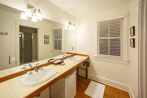 The Conch House Heritage Inn